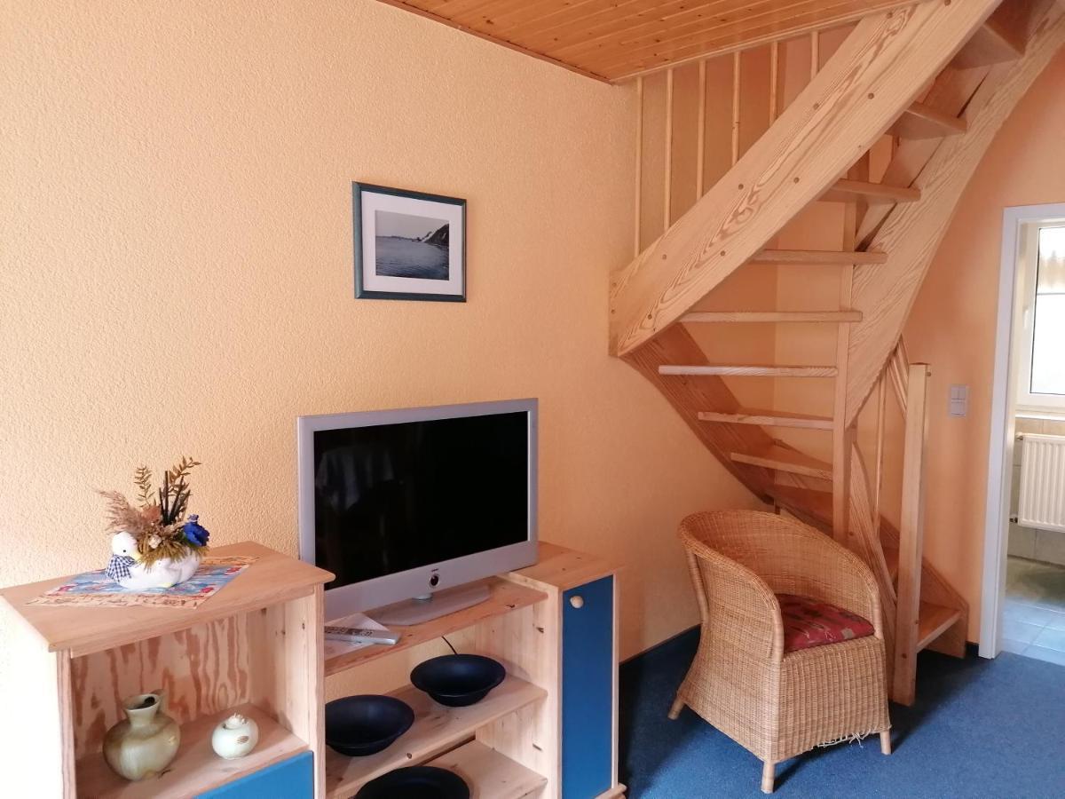Gasthof-Ferienwohnungen-Kliesow´s Reuse Alt Reddevitz Exterior foto
